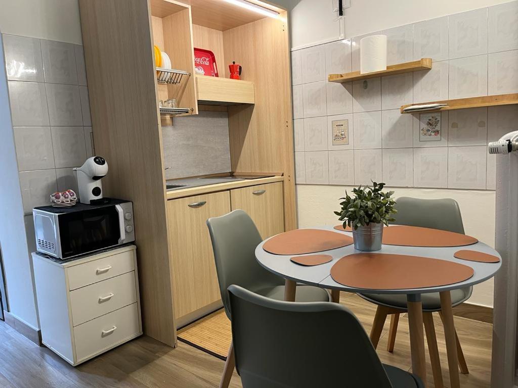 Appartamento Bilocale Zona Citta' Studi Milano Esterno foto
